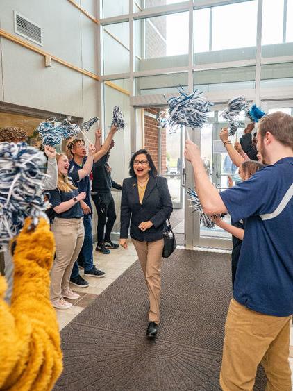 President-elect Neeli Bendapudi is welcomed by crowd 